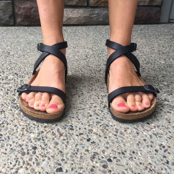 birkenstock women's daloa sandal